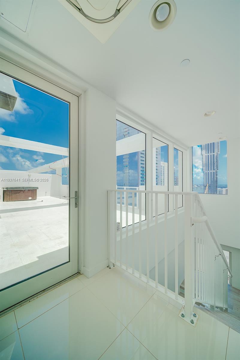 601 NE 27th St #1904, Miami FL 33137