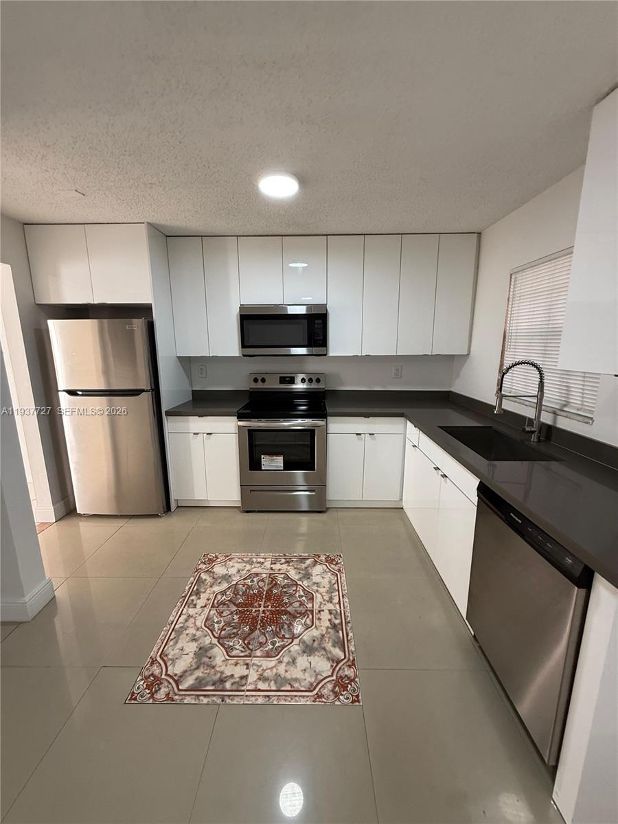 5817 Blueberry Ct #92, Lauderhill FL 33313
