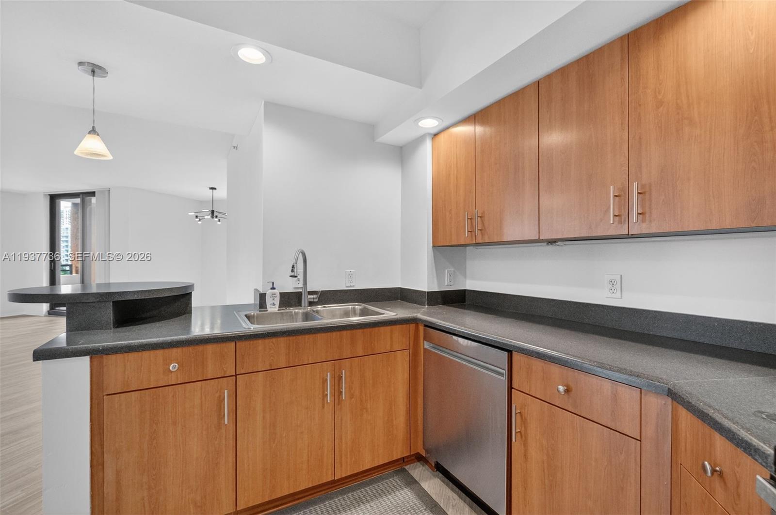 100 N Federal Hwy #643, Fort Lauderdale FL 33301
