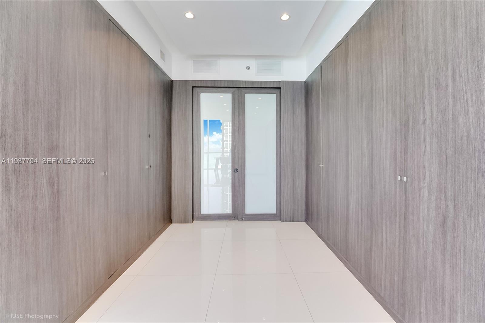 15901 Collins Ave #2701, Sunny Isles Beach FL 33160