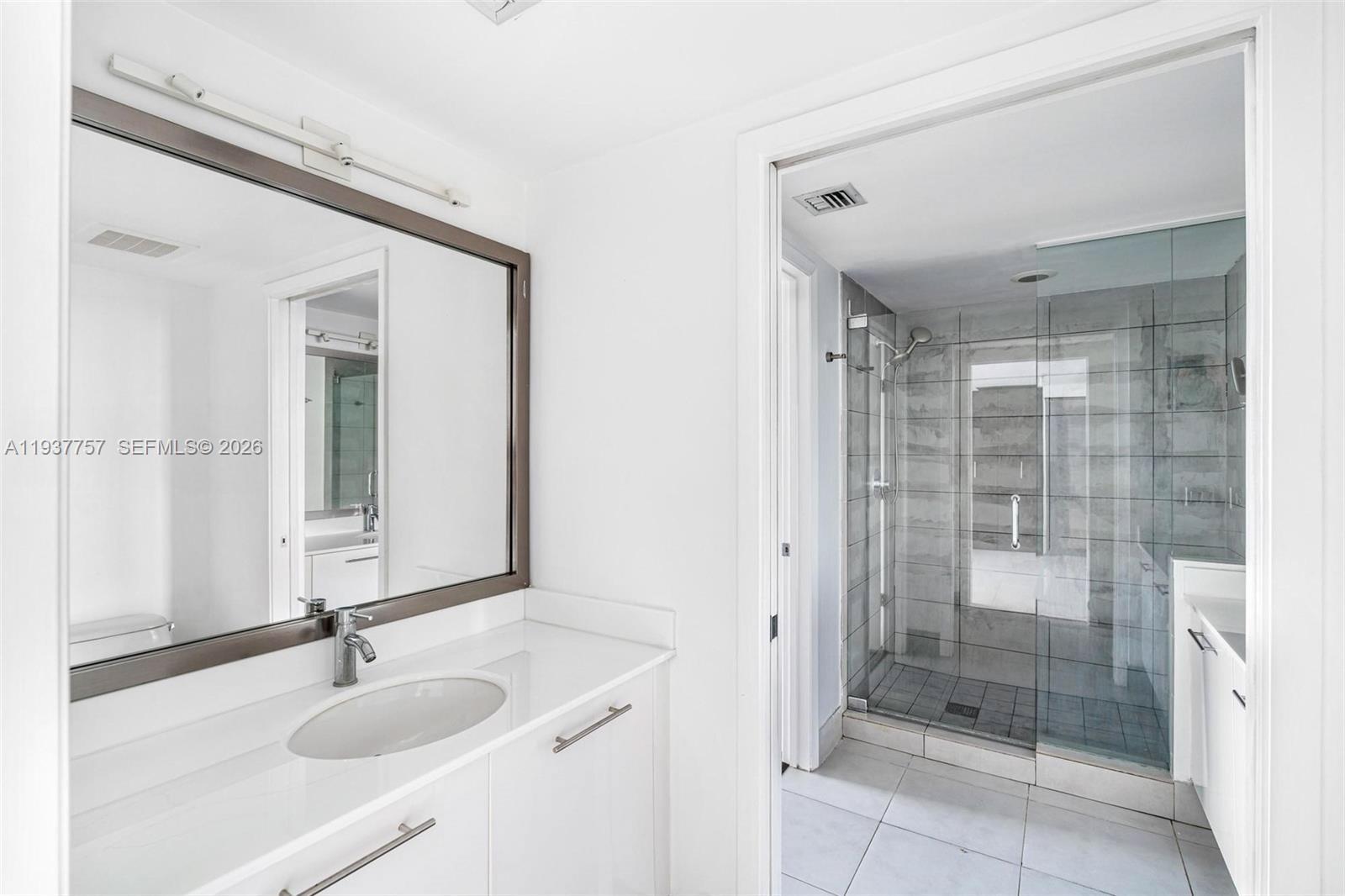 92 SW 3rd St #4109, Miami FL 33130