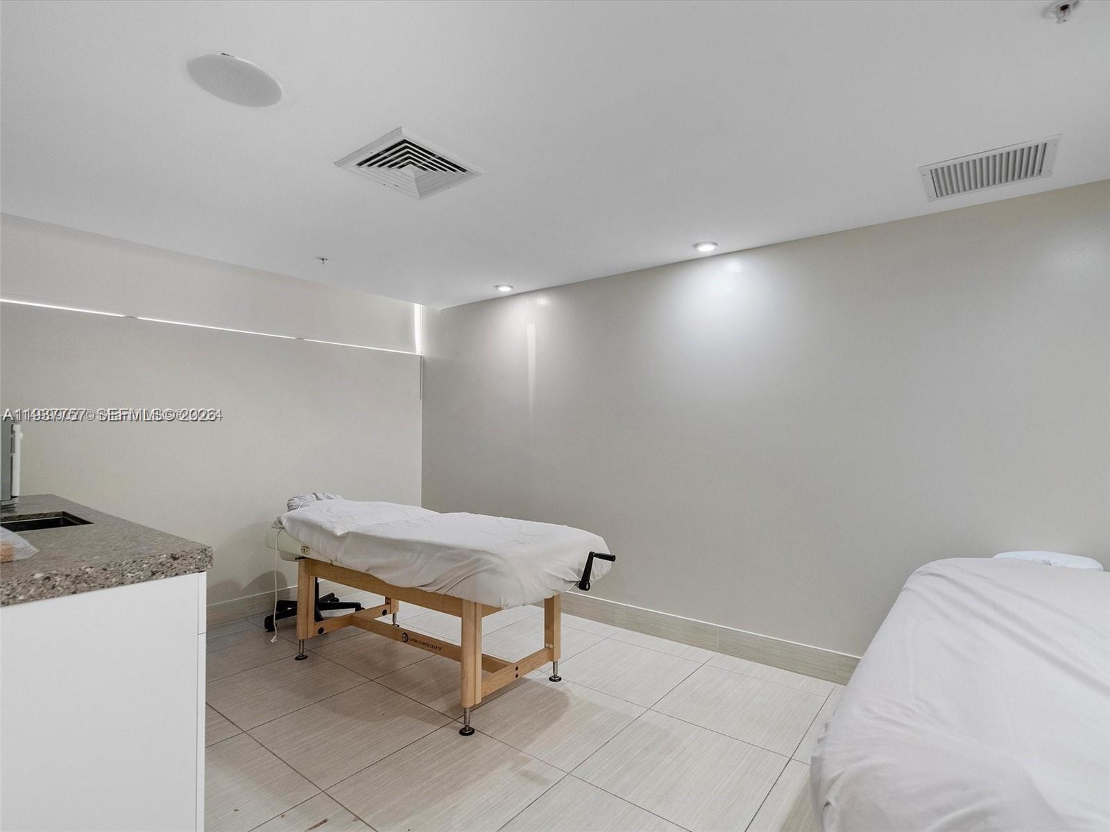 92 SW 3rd St #4109, Miami FL 33130