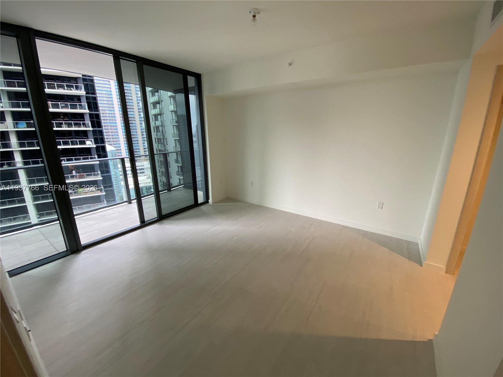 1000 Brickell Plaza #2907, Miami FL 33131
