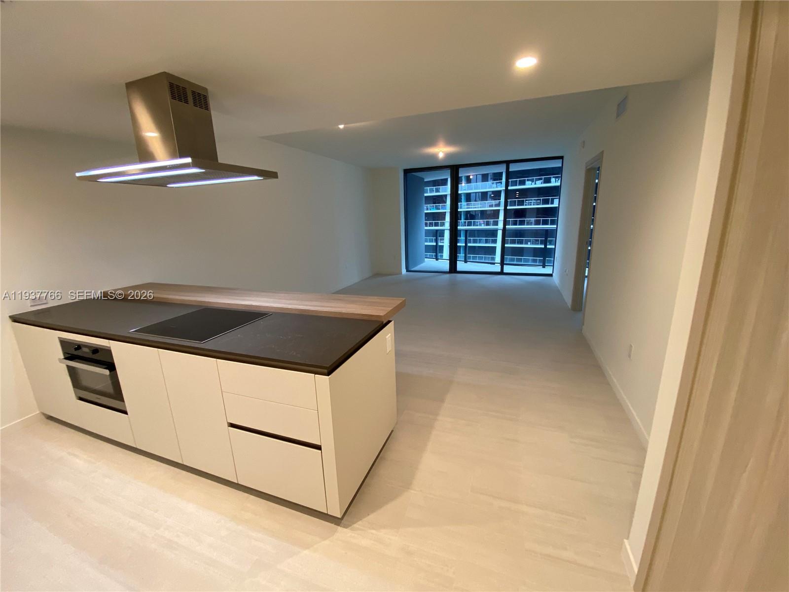 1000 Brickell Plaza #2907, Miami FL 33131