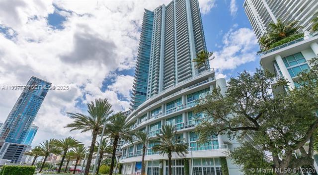 92 SW 3rd St #1802, Miami FL 33130