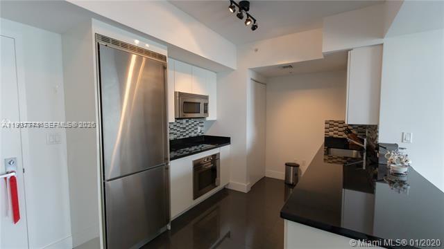 92 SW 3rd St #1802, Miami FL 33130