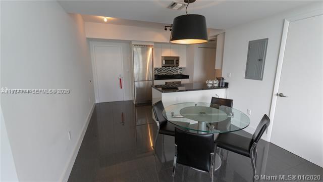 92 SW 3rd St #1802, Miami FL 33130
