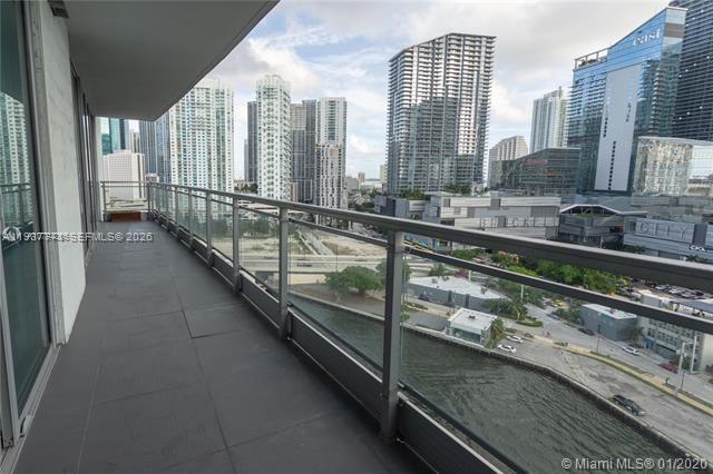 92 SW 3rd St #1802, Miami FL 33130