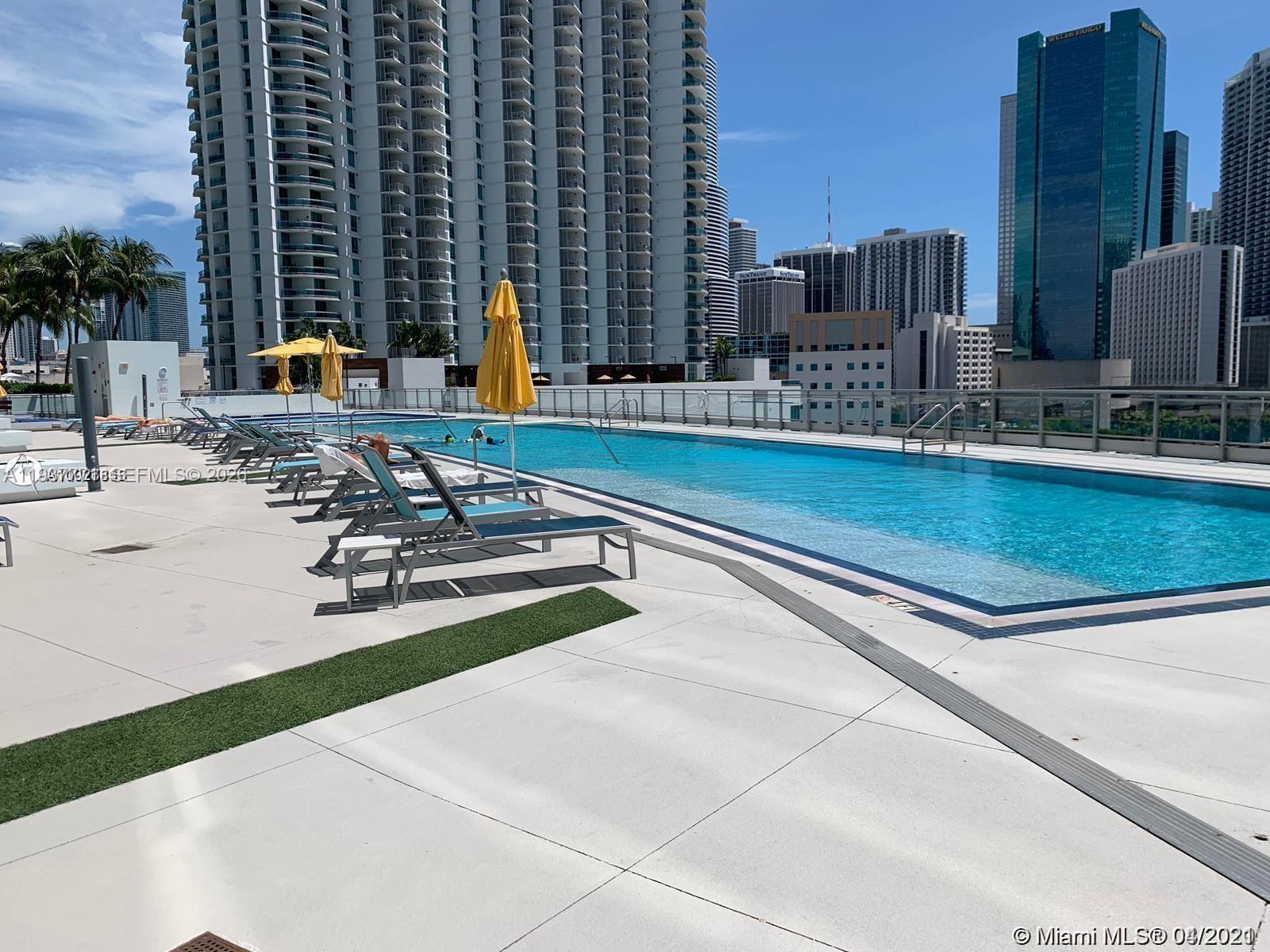 92 SW 3rd St #1802, Miami FL 33130