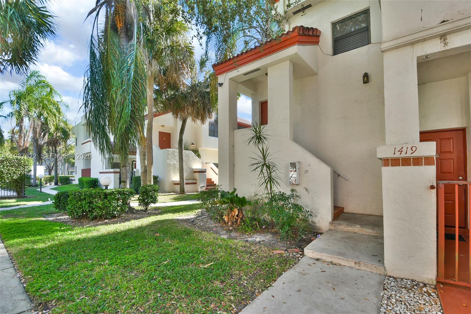 1419 Avon Ln #216, North Lauderdale FL 33068