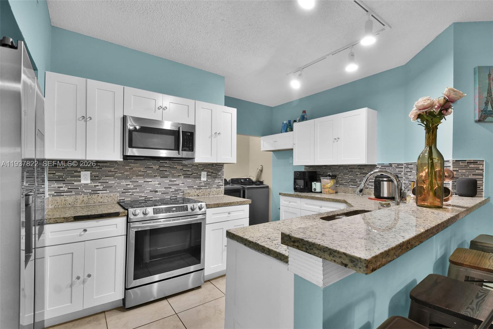 1419 Avon Ln #216, North Lauderdale FL 33068
