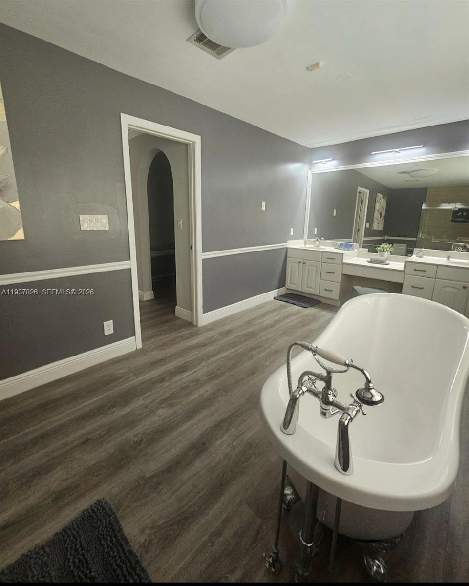 5320 NE 16th Ter, Fort Lauderdale FL 33334