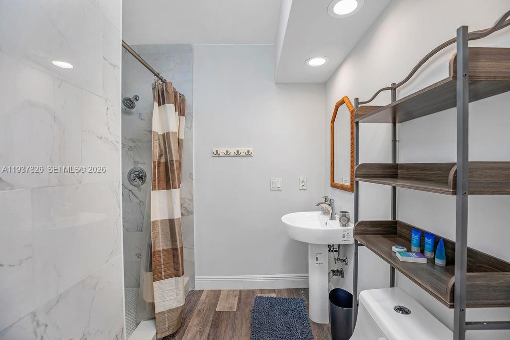 5320 NE 16th Ter, Fort Lauderdale FL 33334