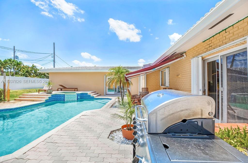5320 NE 16th Ter, Fort Lauderdale FL 33334