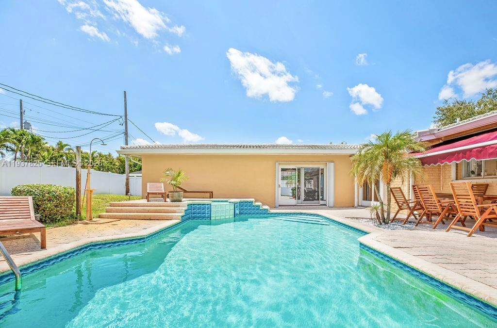5320 NE 16th Ter, Fort Lauderdale FL 33334