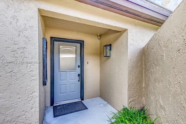 83 Ironwood Way N, Palm Beach Gardens FL 33418