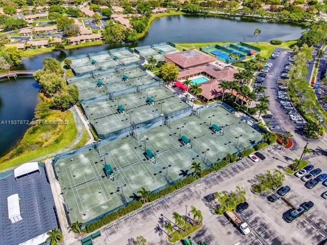 83 Ironwood Way N, Palm Beach Gardens FL 33418