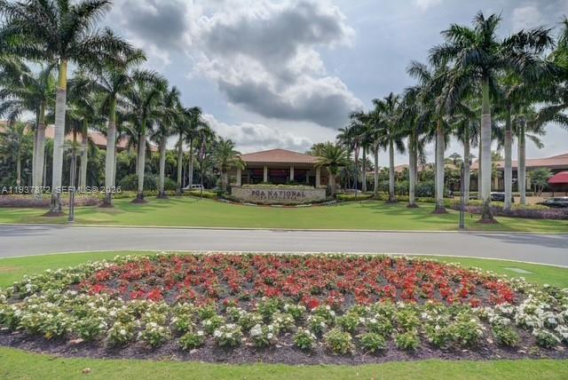 83 Ironwood Way N, Palm Beach Gardens FL 33418