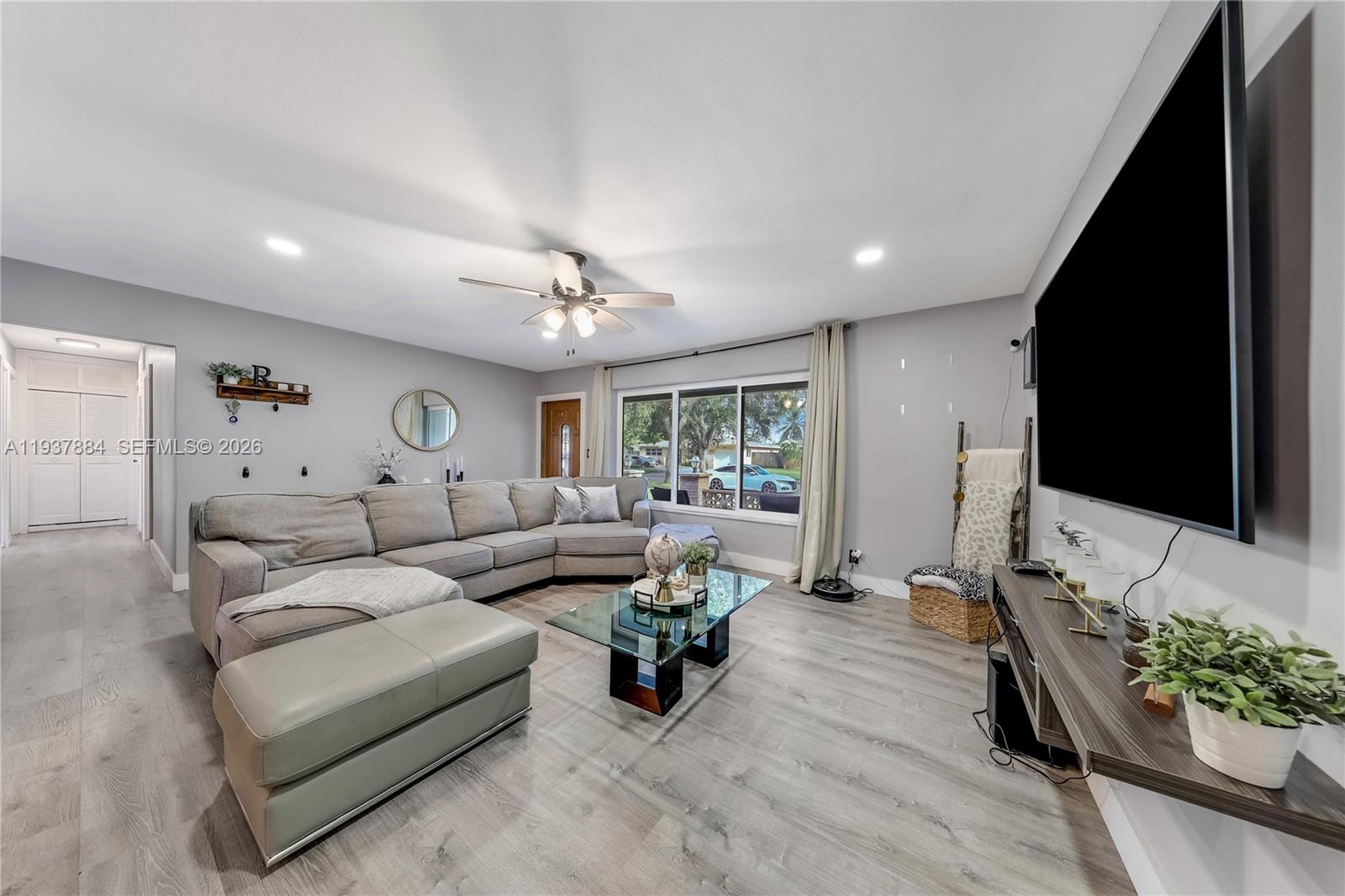 8331 NW 18th St, Pembroke Pines FL 33024