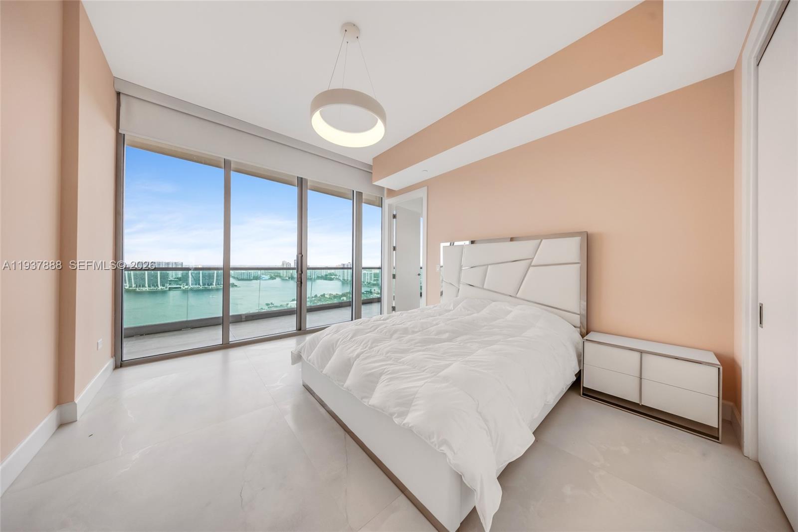 18501 Collins Ave #2502, Sunny Isles Beach FL 33160