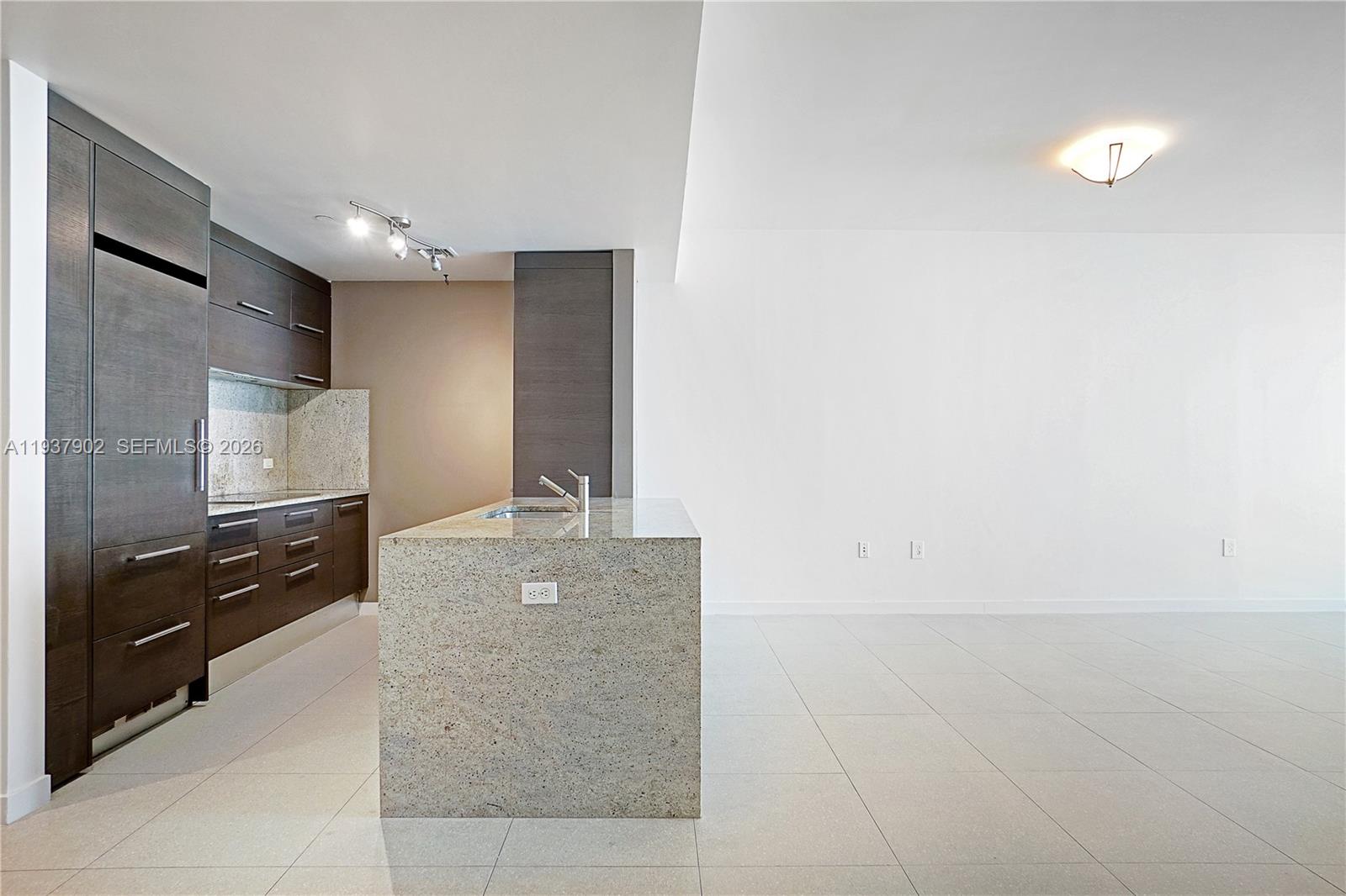 900 Biscayne Blvd #2910, Miami FL 33132