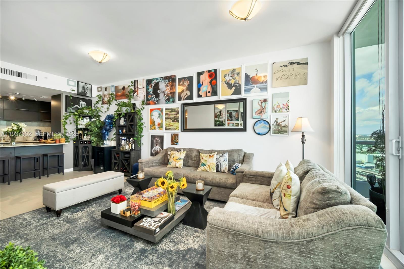900 Biscayne Blvd #2910, Miami FL 33132