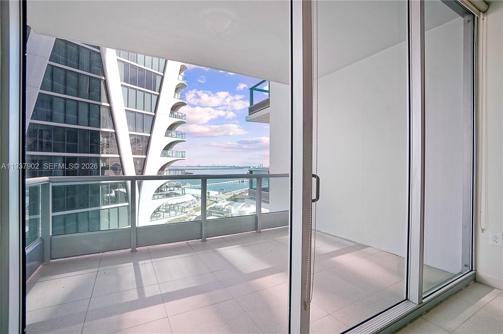 900 Biscayne Blvd #2910, Miami FL 33132