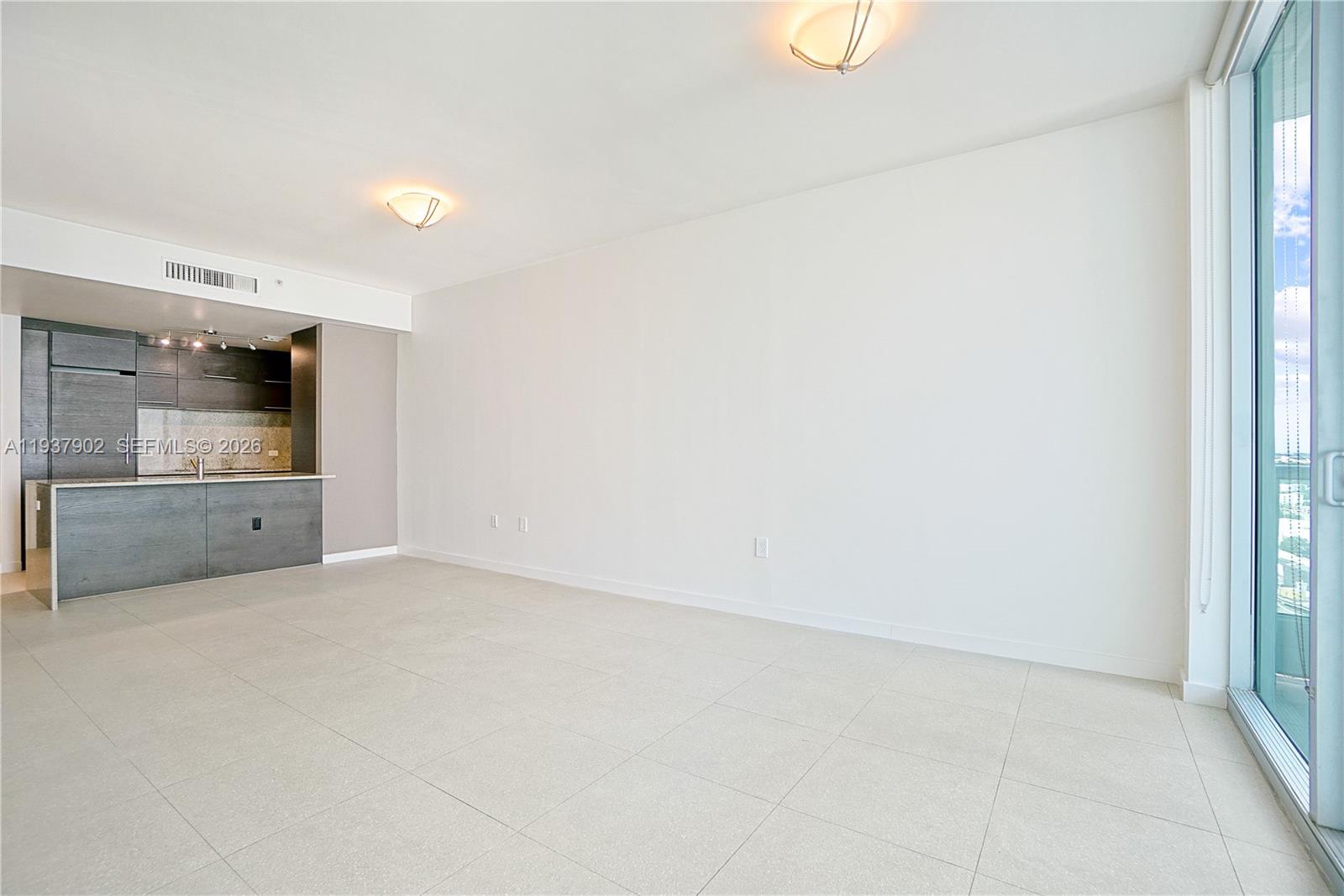 900 Biscayne Blvd #2910, Miami FL 33132
