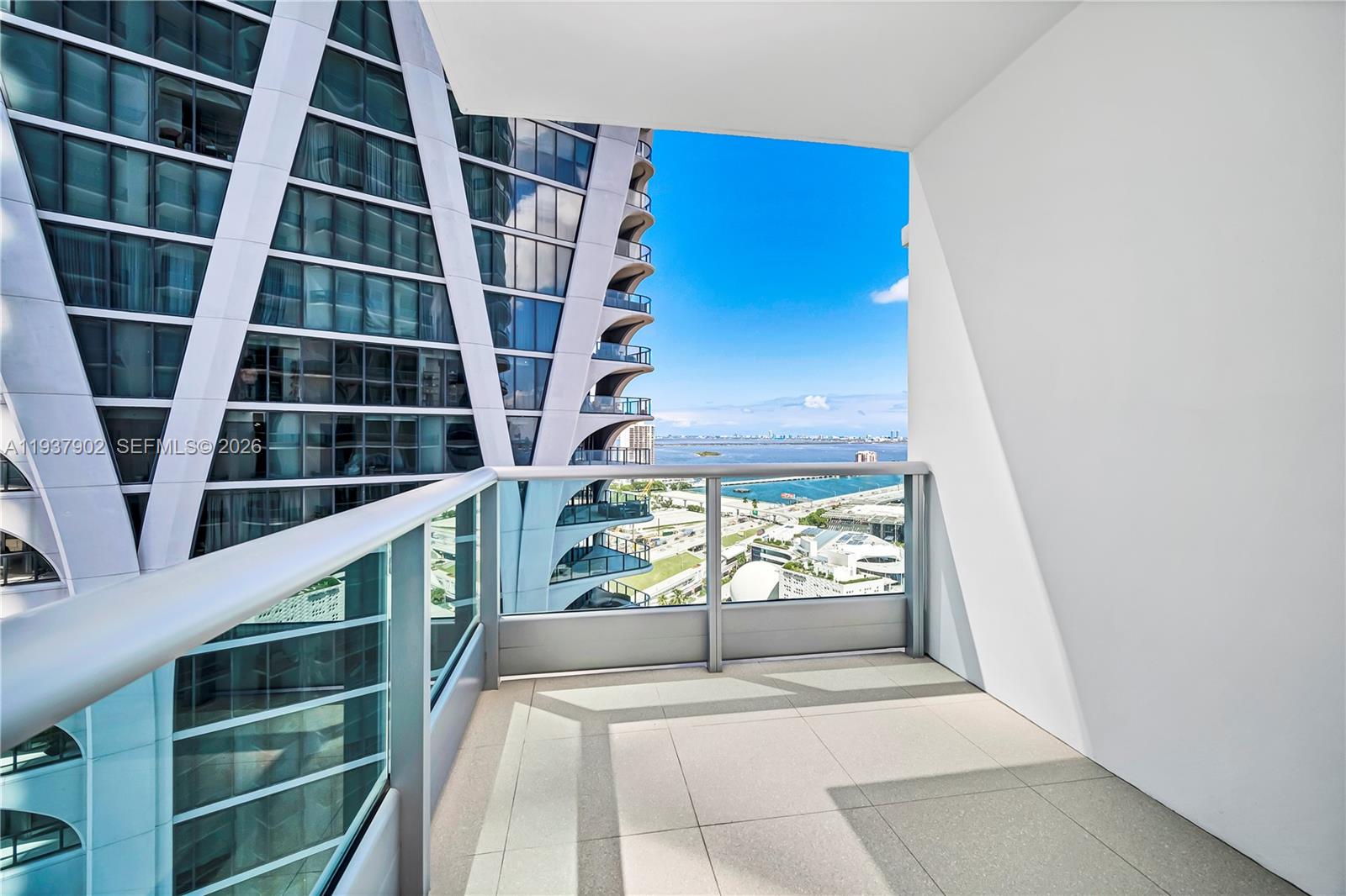 900 Biscayne Blvd #2910, Miami FL 33132