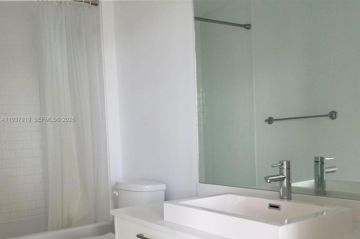 151 SE 1st St #2507, Miami FL 33131