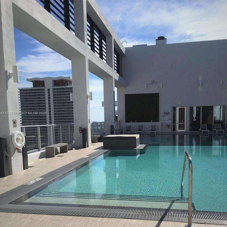 151 SE 1st St #2507, Miami FL 33131