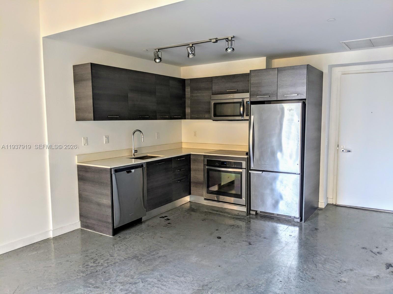 151 SE 1st St #2507, Miami FL 33131