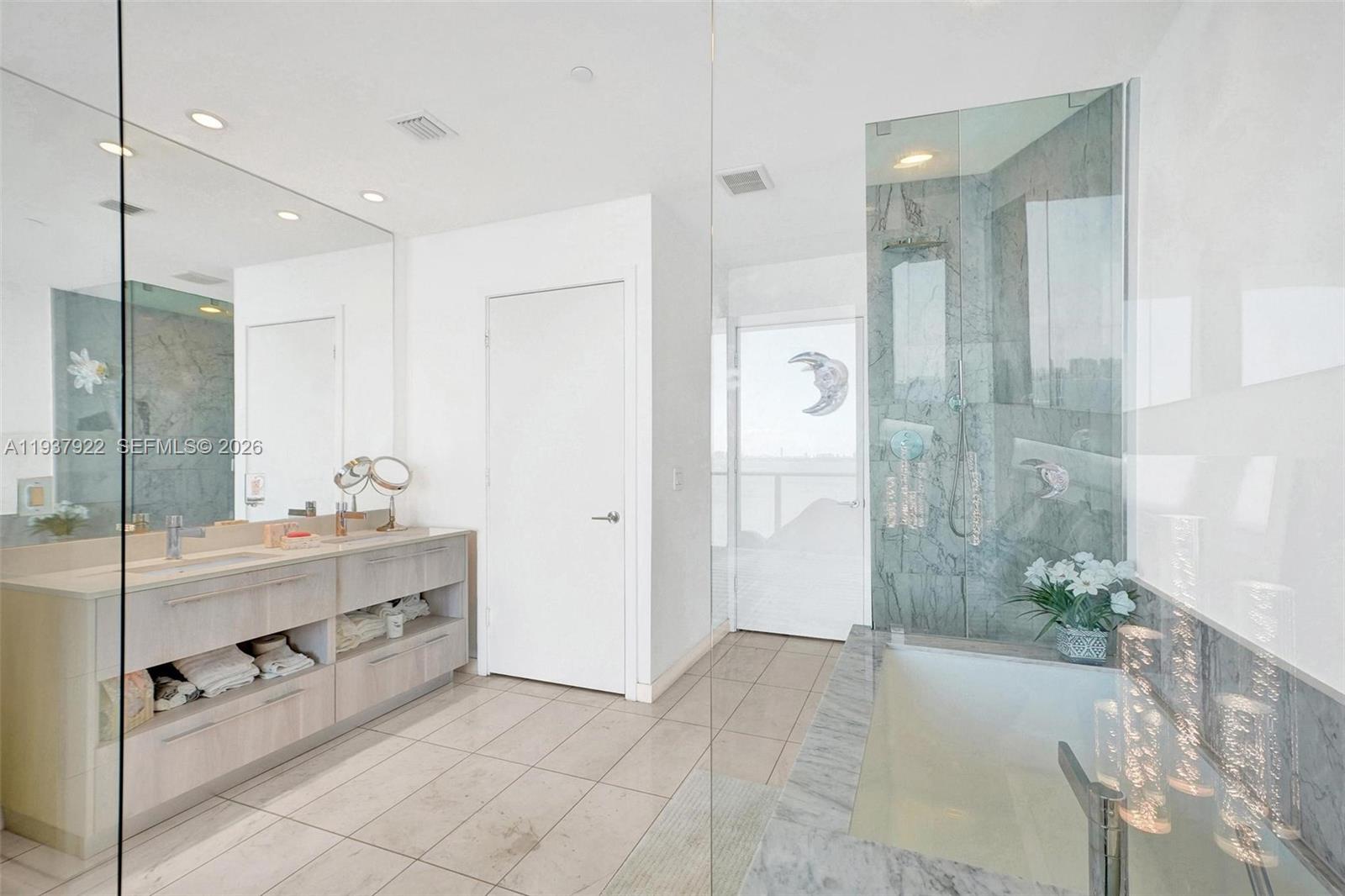 480 NE 31st St #1705, Miami FL 33137