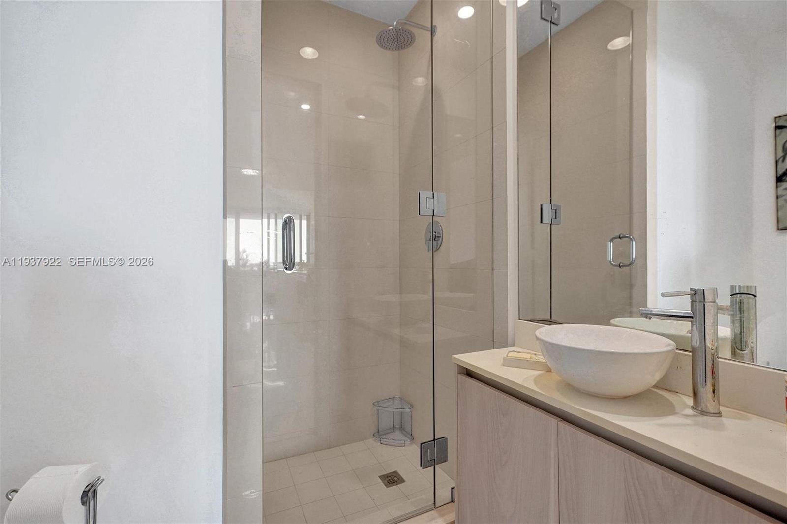 480 NE 31st St #1705, Miami FL 33137