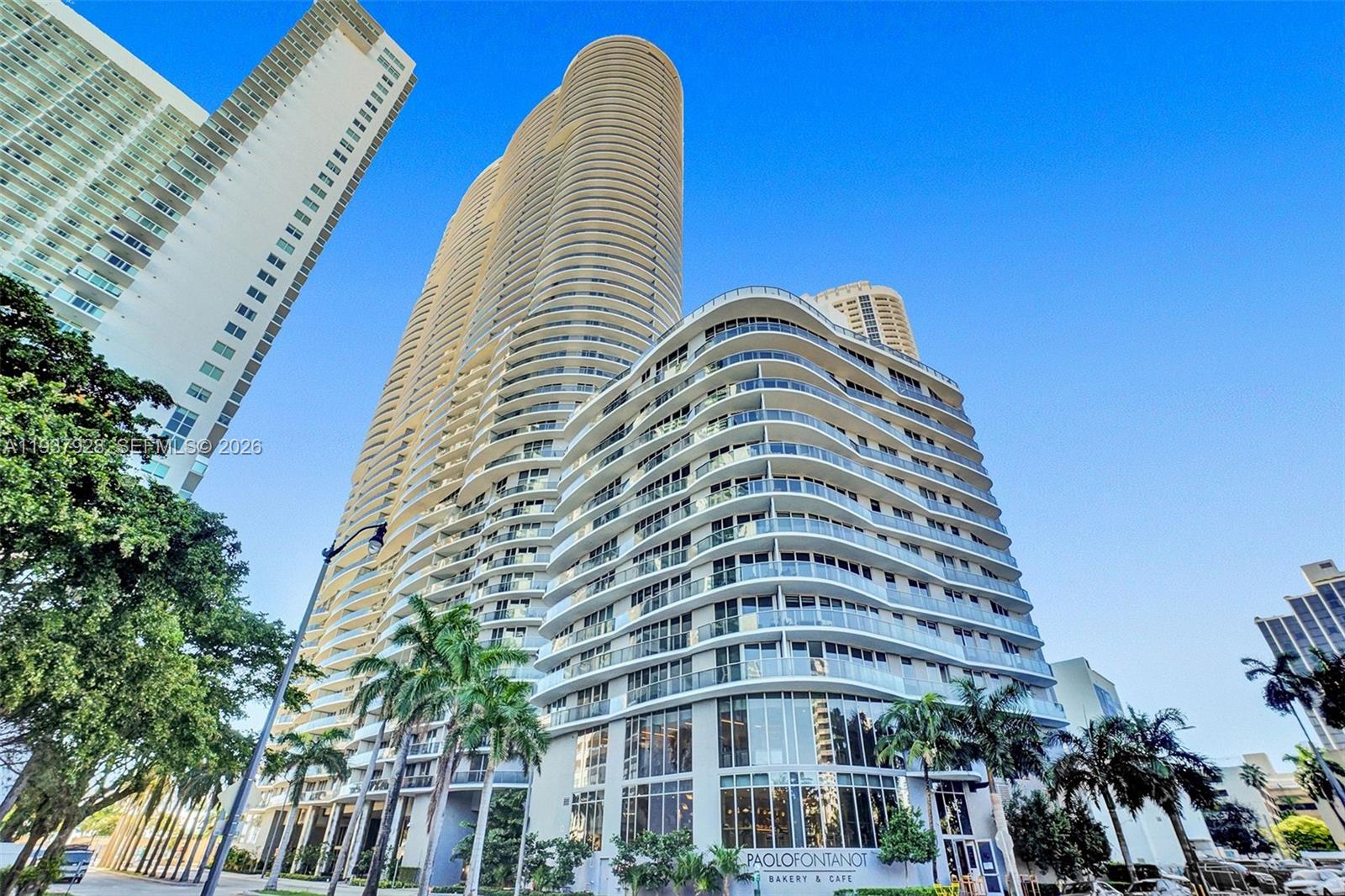 Miami FL 33132 - A11937928