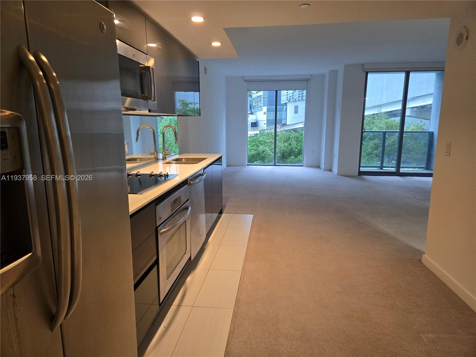 31 SE 6th St #503, Miami FL 33131