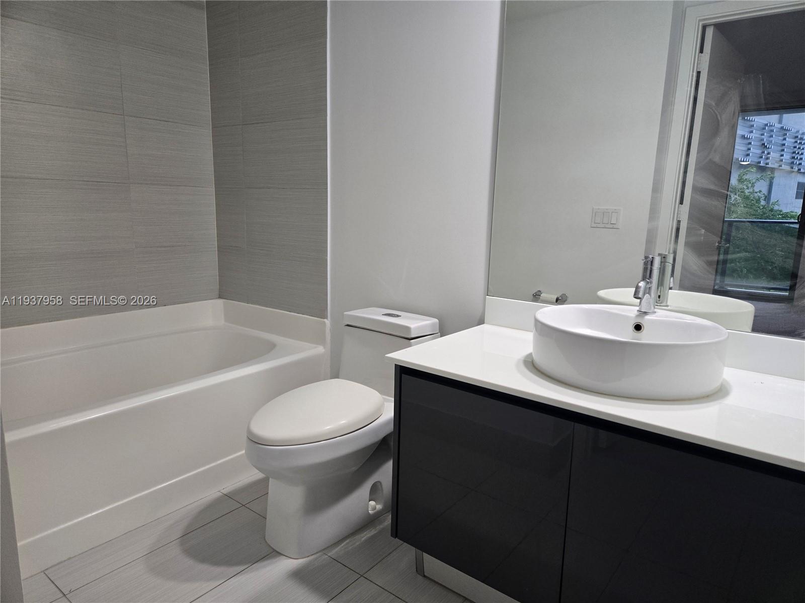 31 SE 6th St #503, Miami FL 33131