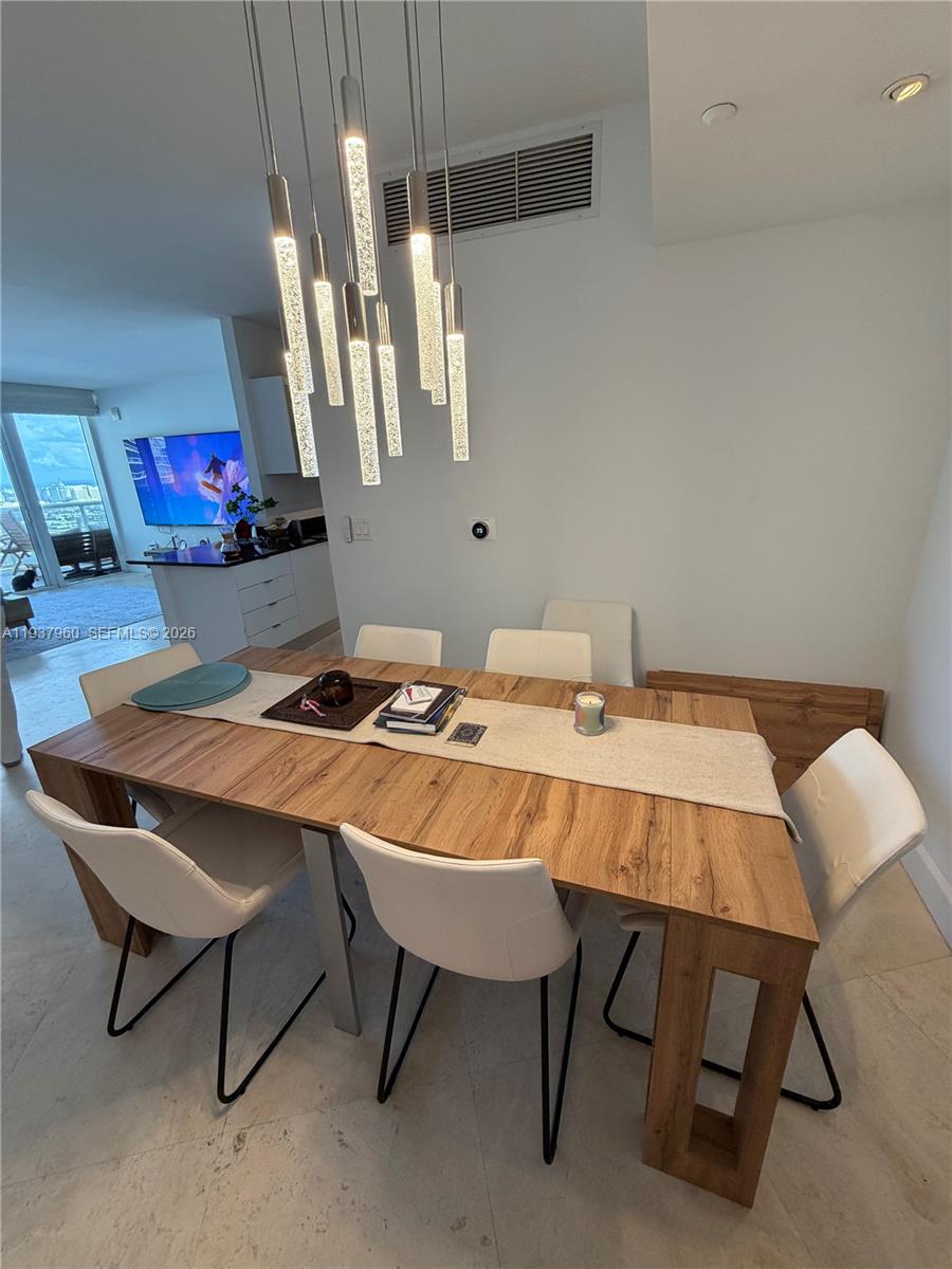 400 Alton Rd #LPH-3007, Miami Beach FL 33139