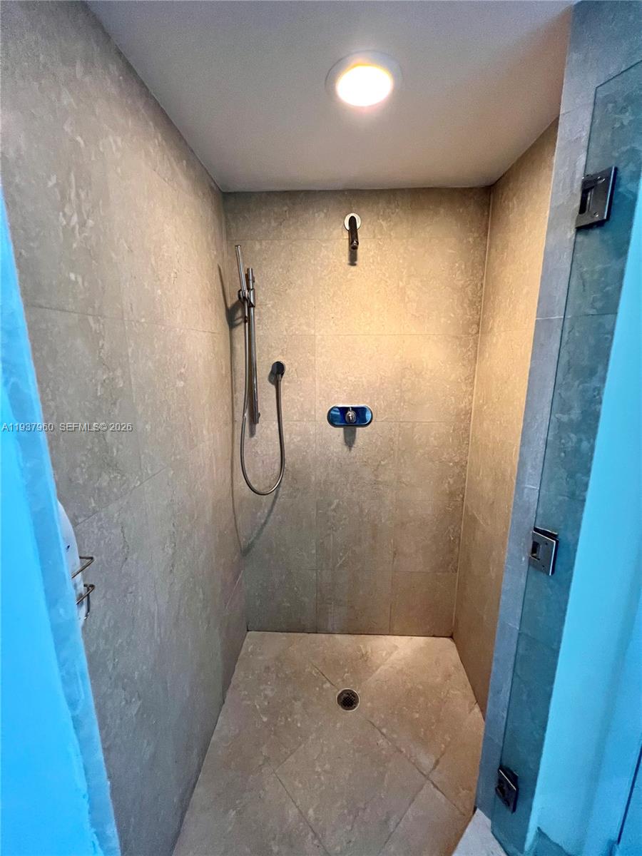 400 Alton Rd #LPH-3007, Miami Beach FL 33139