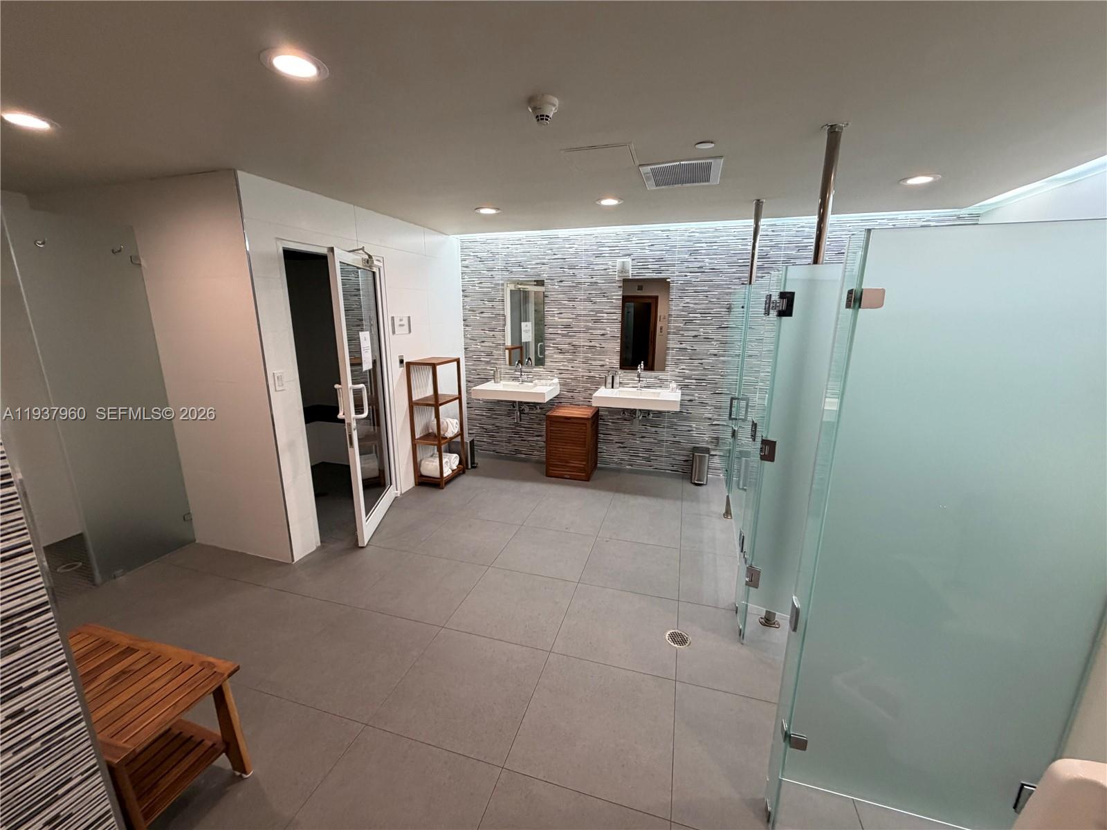 400 Alton Rd #LPH-3007, Miami Beach FL 33139