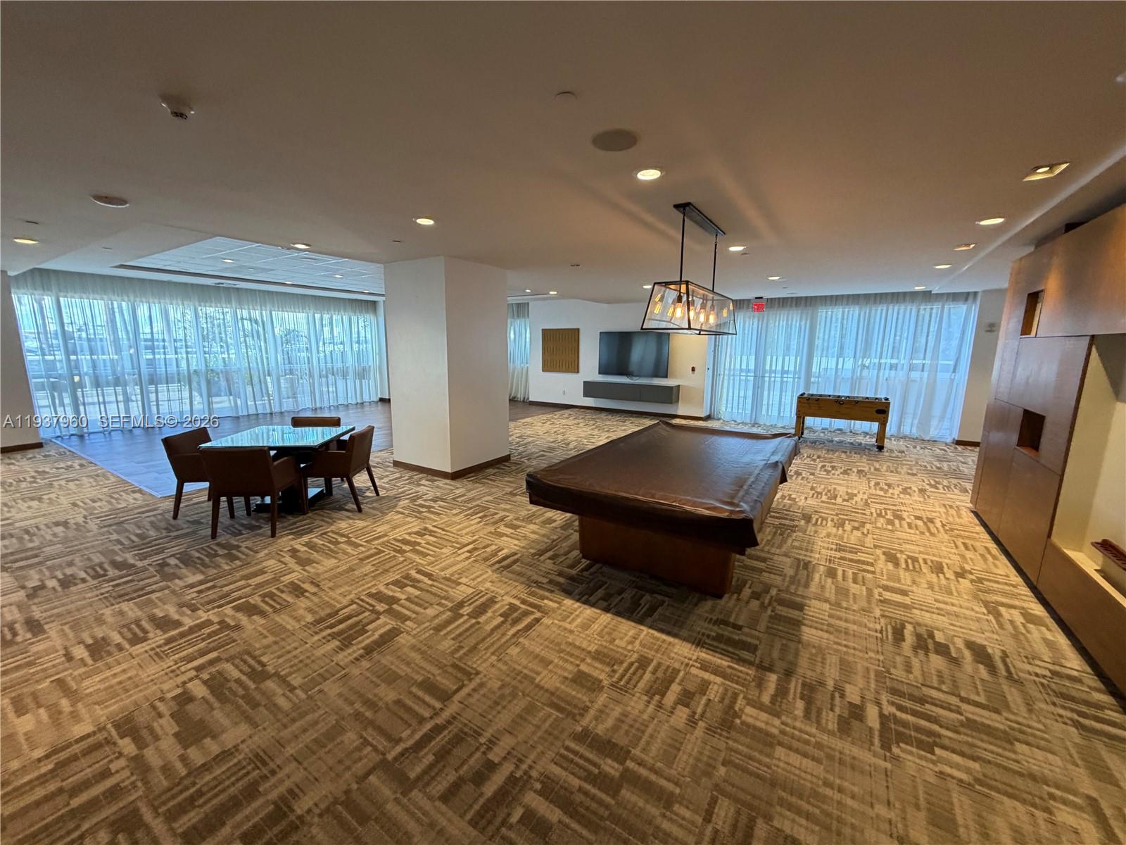 400 Alton Rd #LPH-3007, Miami Beach FL 33139