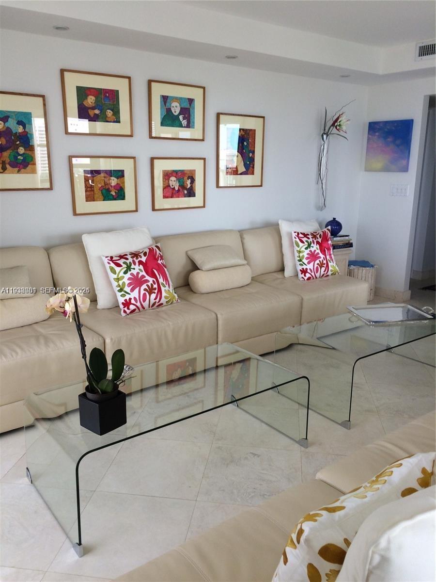 1121 Crandon Blvd #F1107, Key Biscayne FL 33149