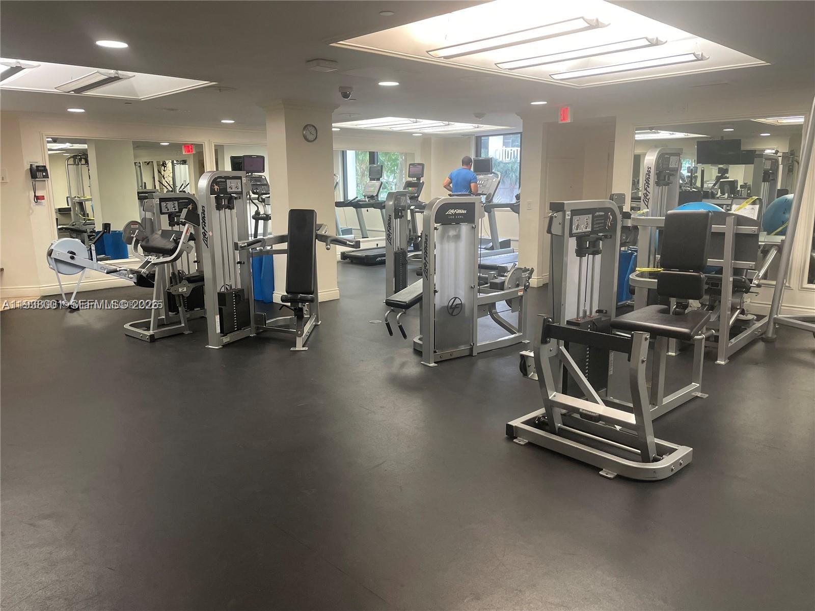 1121 Crandon Blvd #F1107, Key Biscayne FL 33149