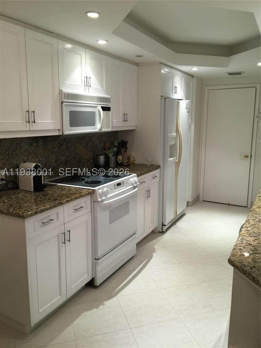 1121 Crandon Blvd #F1107, Key Biscayne FL 33149