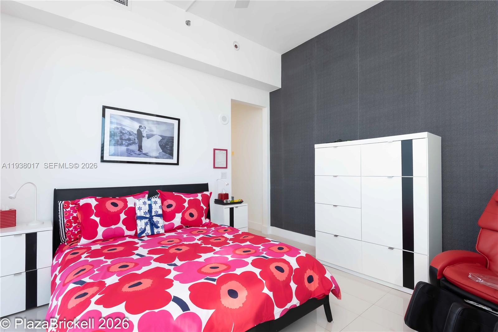950 BRICKELL BAY DRIVE #5505, Miami FL 33131