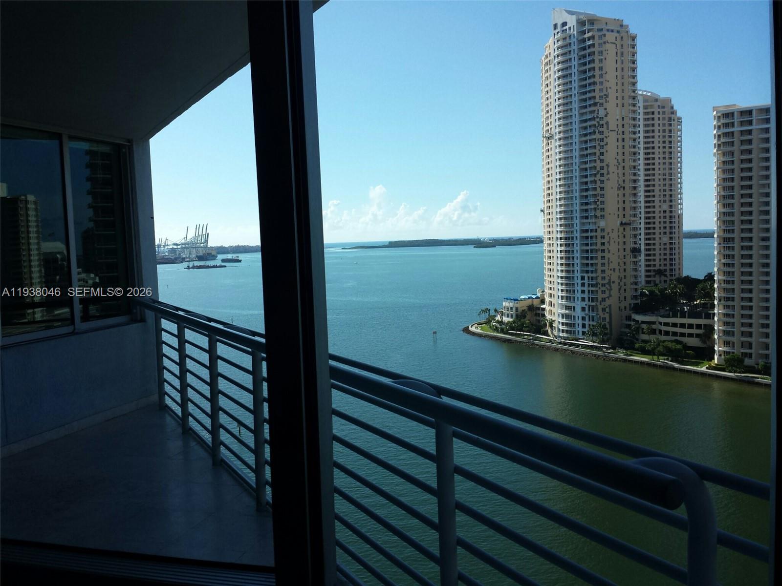 325 S BISCAYNE BL #1819, Miami FL 33131