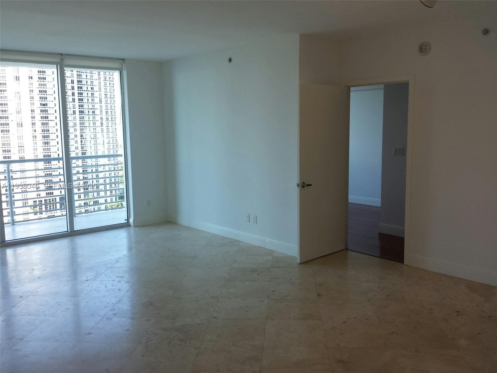 325 S BISCAYNE BL #1819, Miami FL 33131