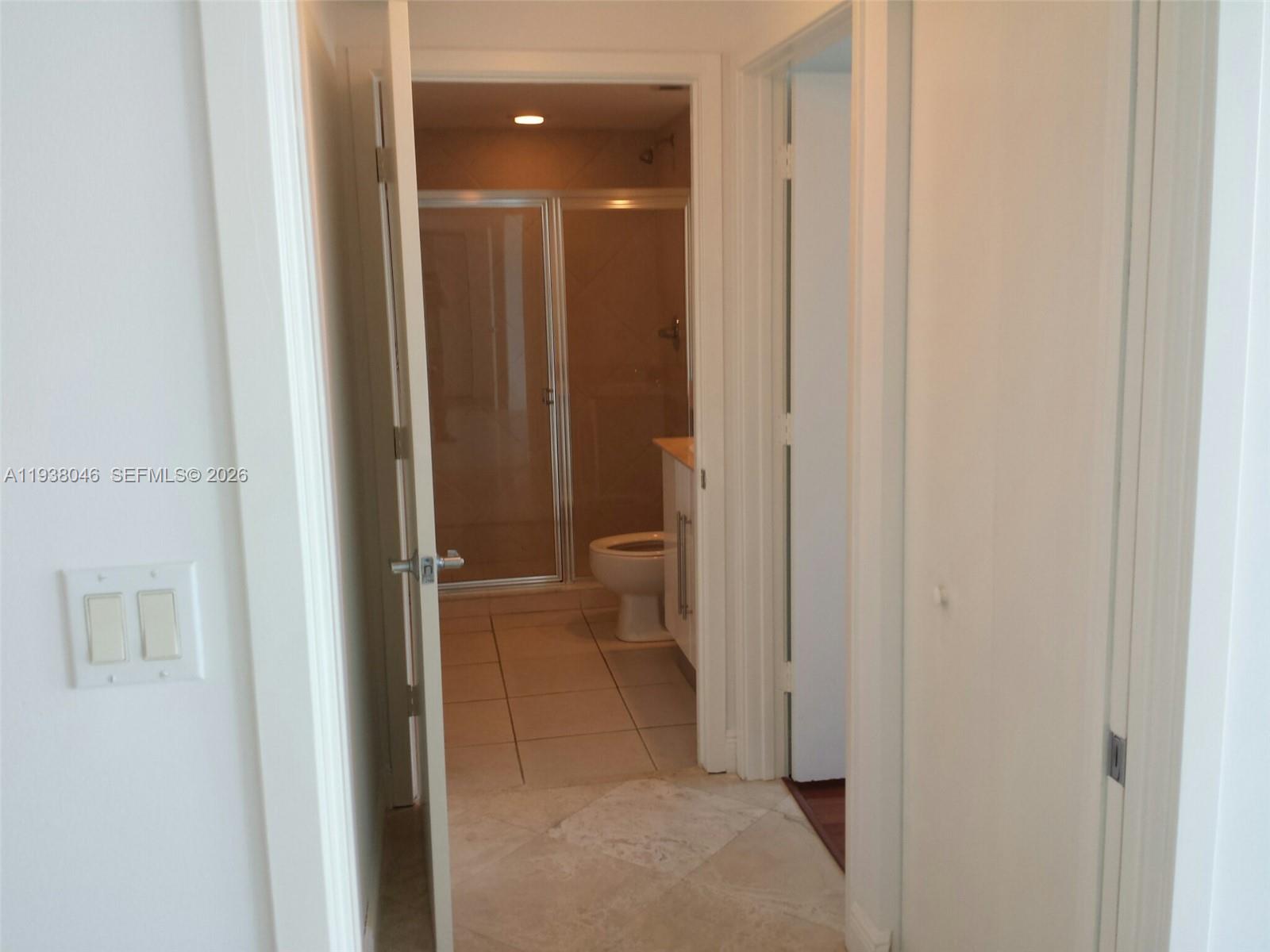 325 S BISCAYNE BL #1819, Miami FL 33131