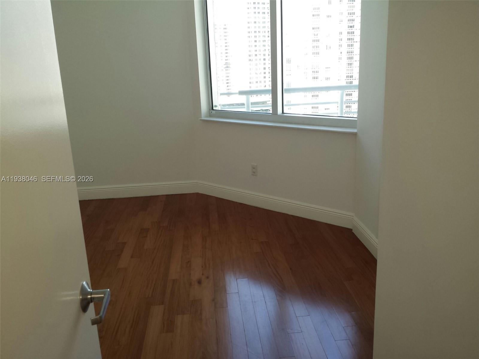 325 S BISCAYNE BL #1819, Miami FL 33131