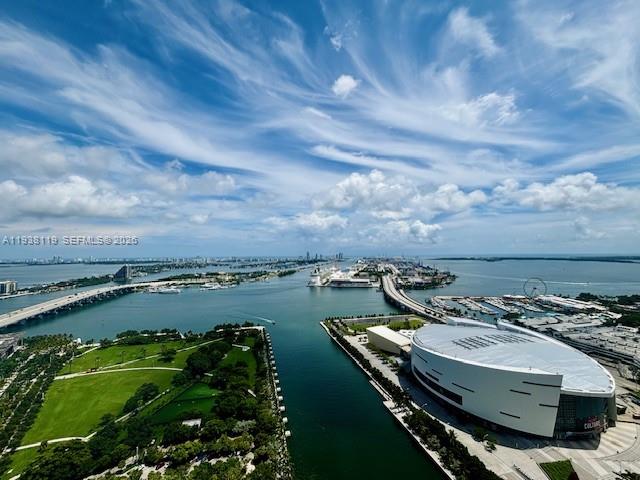 900 Biscayne Blvd #4203, Miami FL 33132